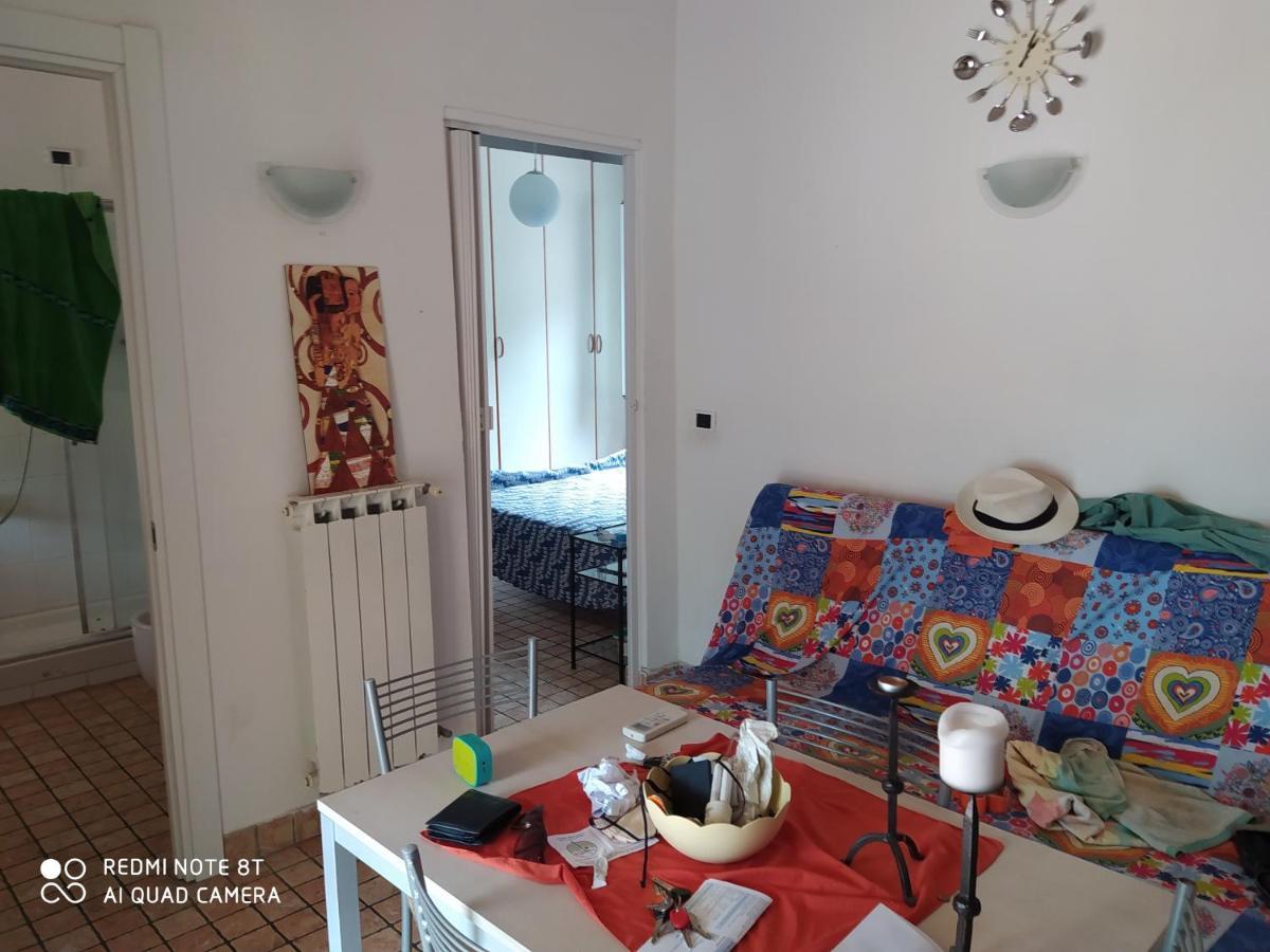 Casa Vacanza Oasi Tranquilla La Spezia Bagian luar foto